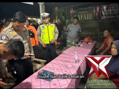 PERSONEL POS TERPADU MONUMEN SOERJO NGAWI BANTU WANITA TUNARUNGU YANG TERSESAT