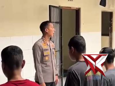 Kapolres Madiun berbagi kebersamaan dan kepedulian dengan para tahanan melalui kegiatan buka puasa b