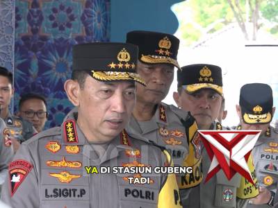 Kapolri Jenderal Polisi Drs. Listyo Sigit Prabowo, M.Si., meninjau langsung kesiapan Posko