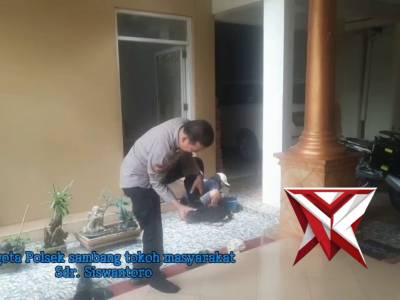 Polsek Sirampog Sambangi Tokoh Masyarakat, Perkuat Sinergi dan Keamanan Desa