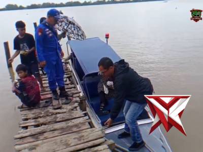 Kapal  polri jadi ambulannce