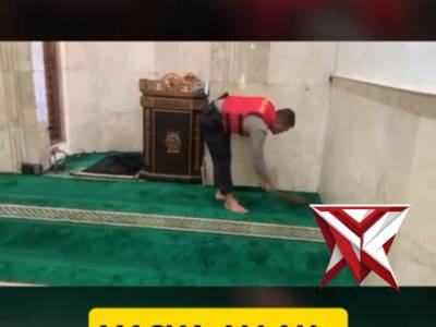 Bersihkan Masjid