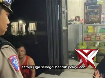 PERSONEL POS TERPADU MONUMEN SOERJO NGAWI
BANTU WANITA TUNARUNGU YANG TERSESAT