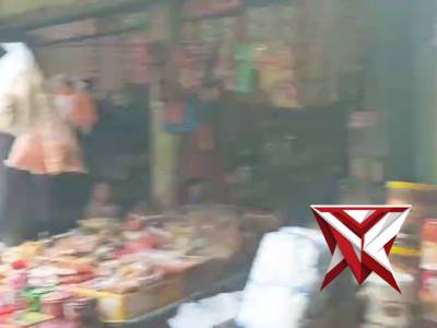 Patroli Dialogis dan Himbauan kepada Pengunjung/pembeli di Pasar Gotong Royong Desa Baturaden