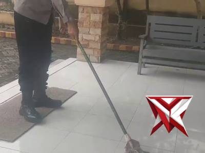 Kurve lingkungan mako Polsek Tambakrejo