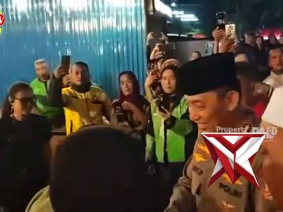 Didampingi Kapolda Sumsel, Kapolri Temui Driver Online di Kedai Ado Palembang