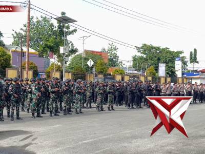 Patroli Gabungan Berskala Besar Polres Mimika - PoliceTube