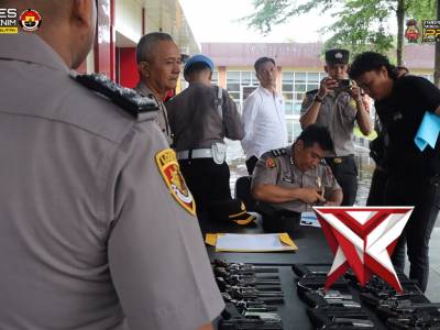 Pemeriksaan Senpi Dinas Polres Muara Enim