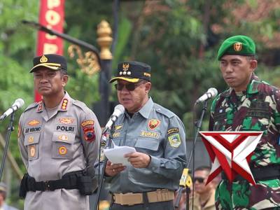 APEL PAM SWAKARSA DAN SILAHTURAHMI SATLINMAS POLRESTA BANYUMAS