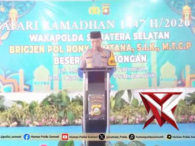 Safari Ramadhan, Wakapolda Sumsel Pererat Silaturahmi dan Salurkan Bansos di Kota Prabumulih - PoliceTube