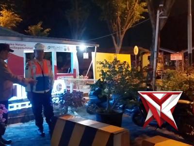 Giat Patroli Blue Light di Wilayah pelabuhan Gresik