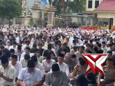 Polda Jambi Gelar Kegiatan Shalat Idul Fitri 1447 Hijriah di Lapangan Hitam Mapolda Jambi