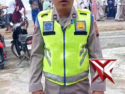 Giat pengamanan sholat idul fitri di wilkum Polsek buay pemuka peliung polres OKU timur
