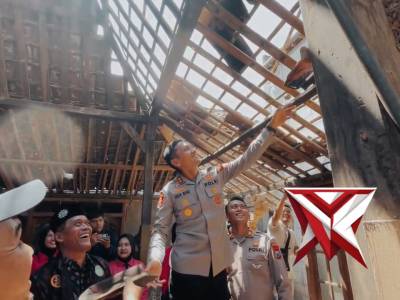 PROGRAM BEDAH RUMAH ANGGOTA KOKAM DARI KAPOLRI