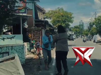 Berbagi Kepada Sesama