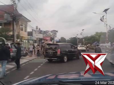 Patroli Pos Terpadu Alun2 Kebumen disekitar Alun2 Kebumen