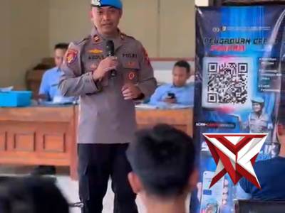 ?? Si Propam Polres Tuban sosialisasikan Scan Barcode Pengaduan di Samsat Tuban