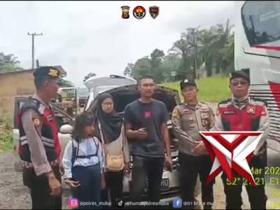 21. Giat Piket Pamapta Menerima Laporan dari Masyarakat