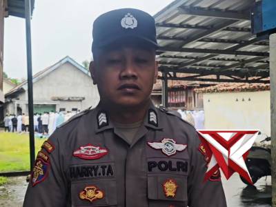 Giat pengamanan sholat idul fitri di wilkum Polsek buay pemuka peliung polres OKU timur