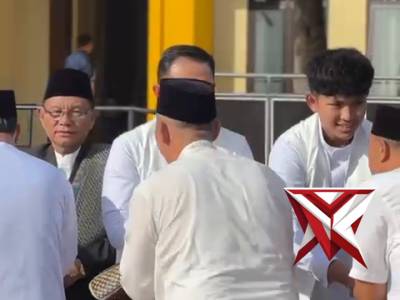 Sholat Idul Fitri & Pemberian Hadiah Polres Magetan ??

Polres Magetan melaksanakan Sholat Idul Fit