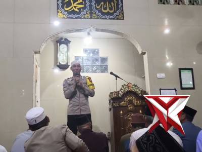 Bhabinkamtibmas Desa Tegal Rejo Laksanakan Safari Ramadhan dan Sampaikan Pesan Kamtibmas