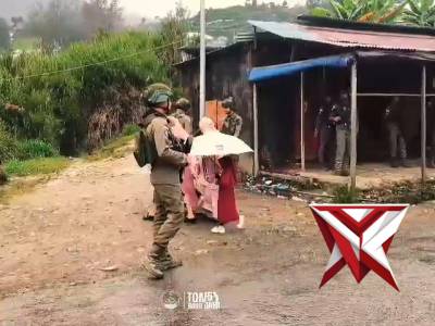 Di bawah langit Intan Jaya,