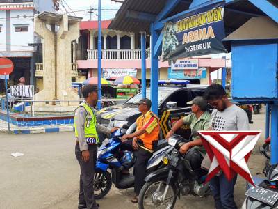 Pelaksanaan patroli secara dialogis dan humanis di siang hari