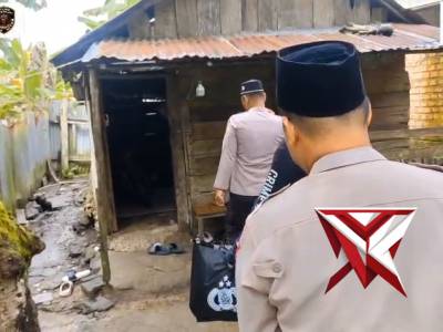 Jumat Berkah Polsek Batanghari Leko ? Berbagi kepada masyarakat sebagai bentuk kepedulian dan mempe - PoliceTube
