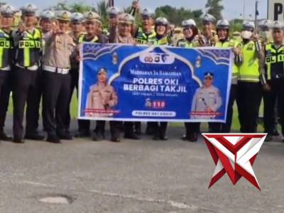 Berbagi takjil bersama kasat lantas OKI