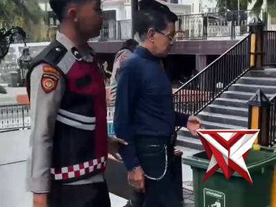 Respon Cepat Anggota Polres Madiun Kota Membantu Masyarakat Yang Membutuhkan Pertolongan - PoliceTube