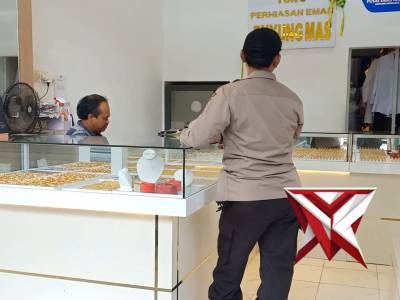 Patroli pertokoan persiasan