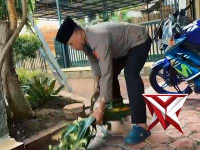 Gerakan Indonesia Asri - PoliceTube