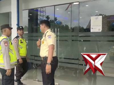 Giat Patroli Objek Vital Polsek Cempaka - PoliceTube
