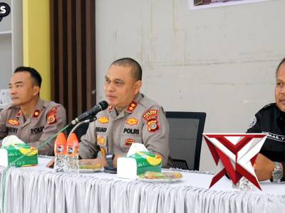 NGOPI BARENG AWAK MEDIA - PoliceTube