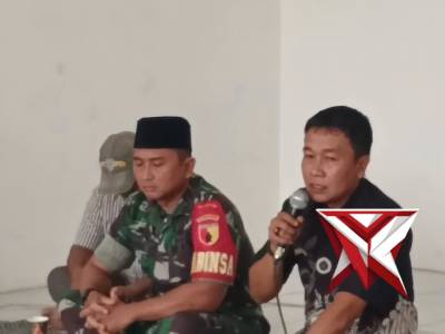Bripka Yani hadiri acara musyawarah di Desa binaannya