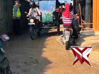 Patroli Sambang Polsek Bayung Lencir