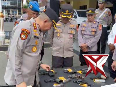 *Kapolresta Bengkulu Lakukan Kontrol Ketat Terhadap Senpi Dinas Personel*