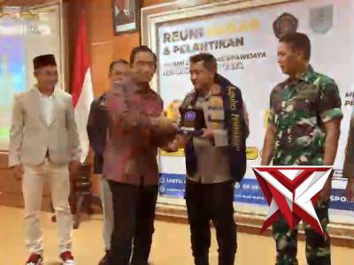 Kapolres Probolinggo Hadiri Pelantikan dan Reuni Akbar