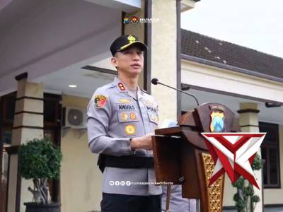 Kapolres Kediri Kota Pimpin Upacara Kenaikan Pangkat Pengabdian Periode 1 Maret 2026 - PoliceTube