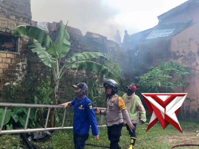 Cepat Tanggap Padamkan Titik Api