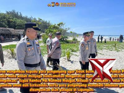 Kapolresta Bengkulu Pantau Langsung Aktivitas Wisatawan di Seputaran Pantai Panjang dan Pantai Zakat