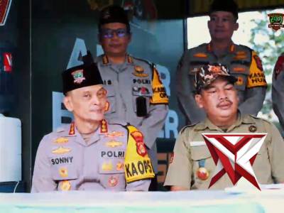 KAPOLDA SUMSEL DAN BHAYANGKARI CEK POS PENGAMANAN OPS KETUPAT 2026, BAGIKAN TALI ASIH HINGGA TAKJIL