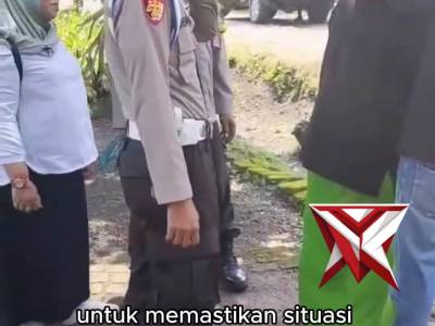POLSEK PARON BERSAMA NAKES DINSOS EVAKUASI ODGJ