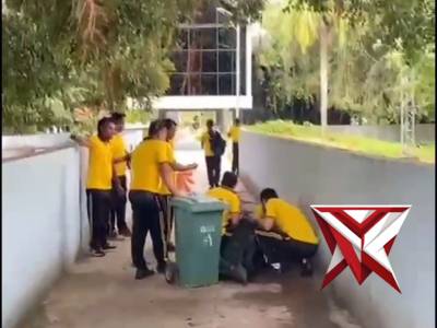 Personel Polres Ende laksanakan kerja bakti di tempat Ibadah dan fasilitas umum dukung Program ASRI
