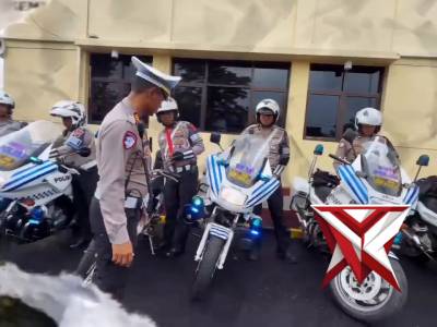 Apel Pengecekan kendaraan Dinas dan Kelengkapan Pribadi - PoliceTube