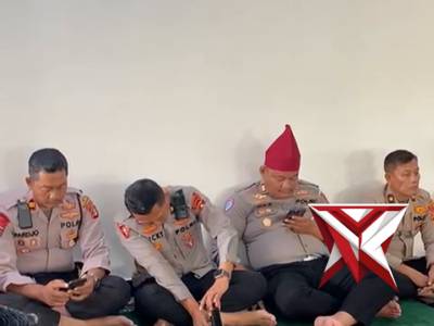 ustad karim  ceramah di binrook polres oki