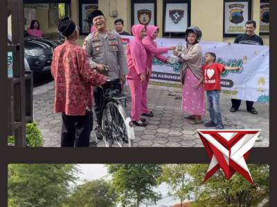 Polsek Kebumen berbagi Takjil Ramadhan kepada Masyarakat