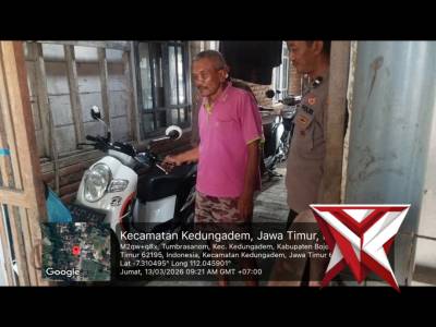 PATROLI DI PEMUKIMAN WARGA DESA TUMBRASANOM