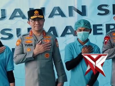 Kapolri Kunjungi SPPG Paakri Polda Sumsel, Relawan Terima Tali Asih

PALEMBANG &mdash; Kapolri Jenderal Po