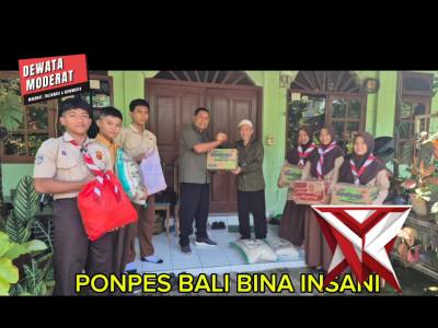 DENSUS 88 AT POLRI SALURKAN BANTUAN KEPADA PONDOK PESANTREN DI BALI